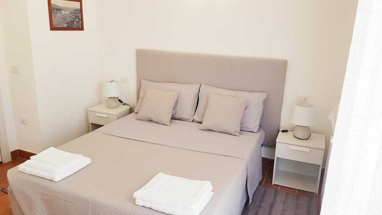 B&B Bell'Alba Santa Teresa Gallura Kültér fotó